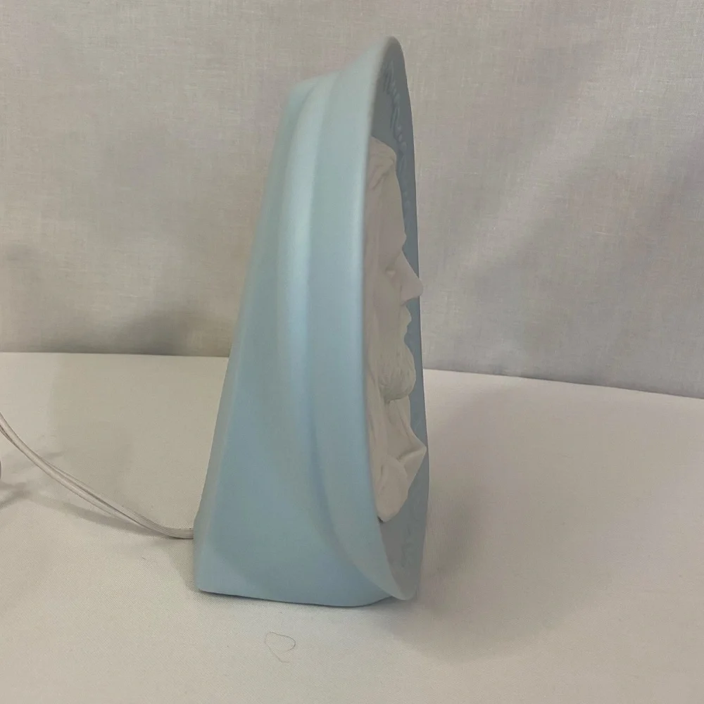 Vintage Jesus Nightlight Lamp Round Porcelain Bisque Religious Statue 7